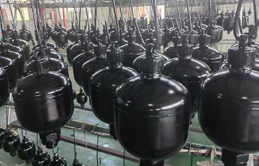液压蓄能器的作用和主要用途